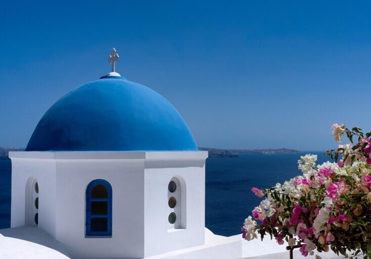 santorini, blue, dome, island, nature, greece, travel, vacation, mediterranean, architecture, landmark, famous, tourist, church, sky, blue sky, holiday, caldera